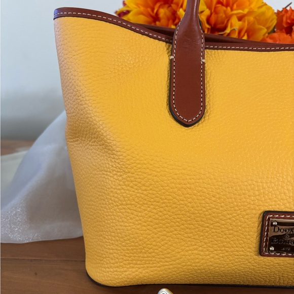 Dooney & Bourke Maze and Brown Pebble Leather Tote - Picture 4 of 14